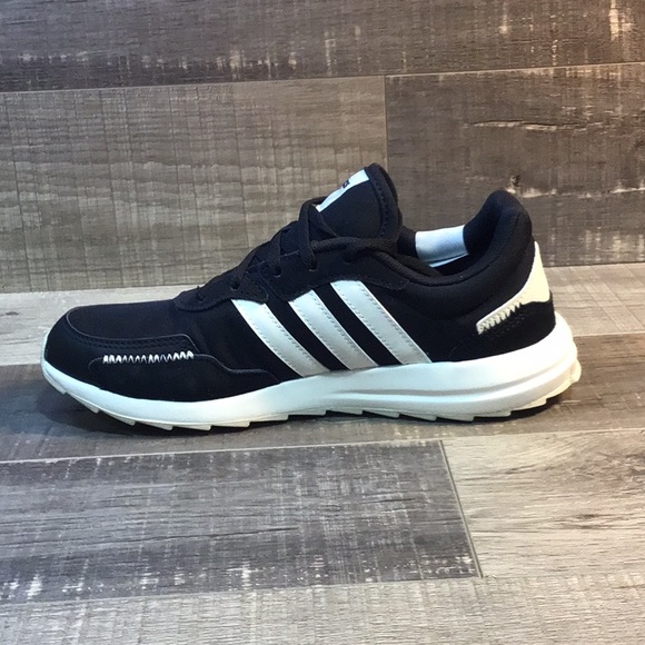 Adidas - RetroRun EH1859 - Picture 3 of 6